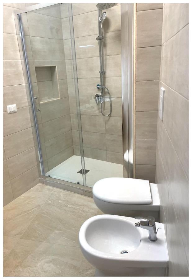 Aurelia'S Suite Napoli Esterno foto